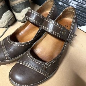 Taos Mary Jane sandals size 39 excellent